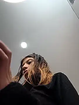 KratosAfroditacs online show from April 2026 10:55:01 PM