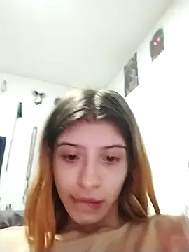 KratosAfroditacs online show from October 2025 01:11:01 AM