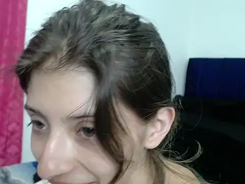 KratosAfroditacs online show from January 2026 06:36:01 PM