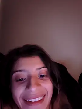 KratosAfroditacs online show from April 2026 07:48:02 AM