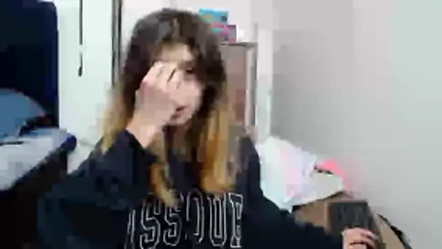 KratosAfroditacs online show from April 2026 08:26:01 AM