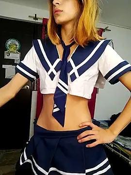 KratosAfroditacs online show from December 2025 05:12:02 PM