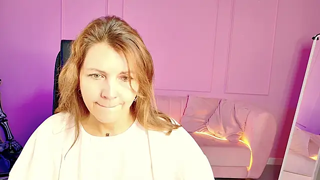 NicoleHitman online show from November 2025 09:25:01 AM