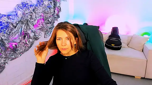NicoleHitman online show from September 2025 05:28:01 AM