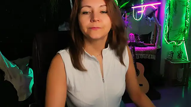 NicoleHitman online show from November 2025 09:31:02 AM