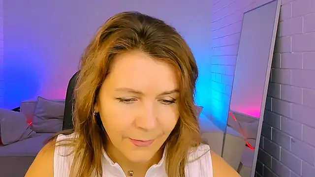 NicoleHitman online show from November 2025 09:24:01 AM