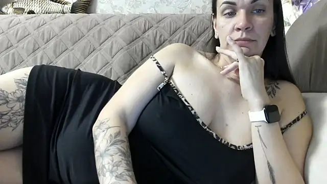 Snapshot of Miss_Vici chatting on May 2026 07:39:02 PM Miss Vici online show from May 2026 07:39:02 PM