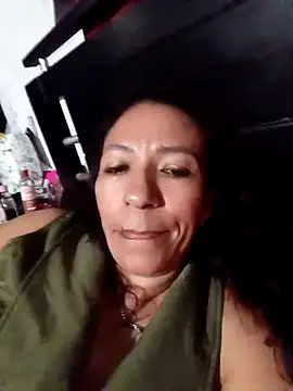 Antonela45 online show from December 2025 03:18:01 AM