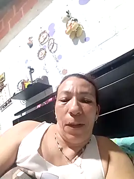 Antonela45 online show from April 2026 09:54:01 PM