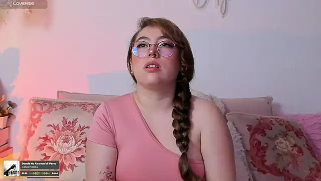 julieta cooper20 online show from November 2025 03:43:01 AM