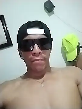 Flakito2490 online show from April 2026 05:27:02 AM