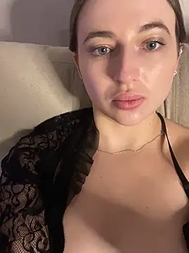 AlisaQSky online show from October 2025 09:27:01 PM