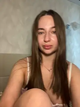 AlisaQSky online show from May 2026 09:18:01 AM