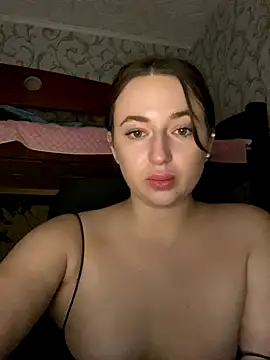 Snapshot of AlisaQSky chatting on October 2025 08:43:01 PM AlisaQSky online show from October 2025 08:43:01 PM