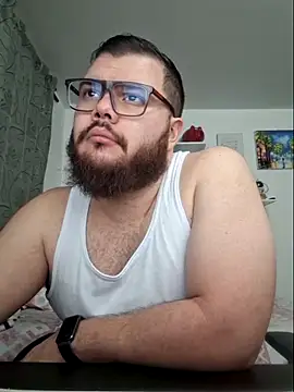 Snapshot of Edmund98 chatting on November 2025 02:26:02 AM Edmund98 online show from November 2025 02:26:02 AM