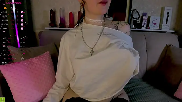 Ashley Nicks online show from February 2026 02:12:01 AM