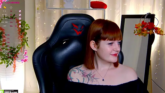 Ashley Nicks online show from October 2025 01:02:02 AM