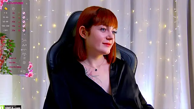 Ashley Nicks online show from October 2025 02:43:02 AM