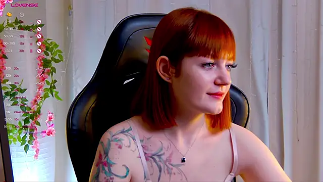 Ashley Nicks online show from October 2025 02:34:02 AM