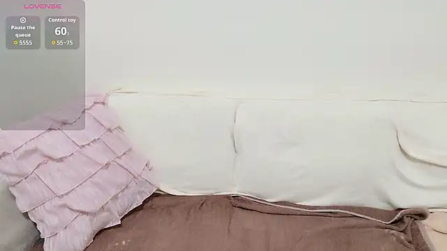 pppYukaqqq online show from April 2026 12:01:01 PM