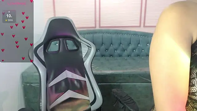 alexa romero t online show from November 2025 12:44:02 PM