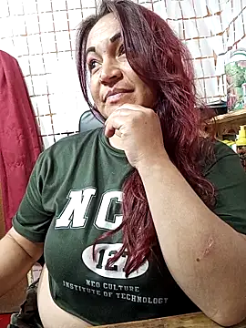 isis milove online show from March 2026 12:50:02 PM