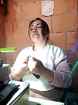 isis milove online show from March 2026 12:35:02 PM