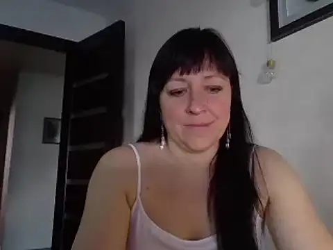 Snapshot of CarolinaReaperRed chatting on March 2025 06:38:02 AM CarolinaReaperRed online show from March 2025 06:38:02 AM