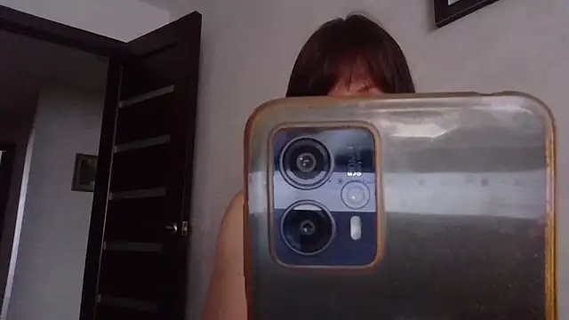 Snapshot of CarolinaReaperRed chatting on November 2025 11:21:02 AM CarolinaReaperRed online show from November 2025 11:21:02 AM