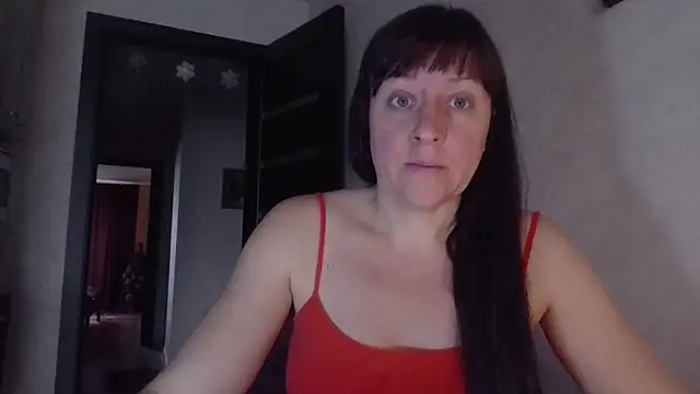 Snapshot of CarolinaReaperRed chatting on December 2025 06:34:02 AM CarolinaReaperRed online show from December 2025 06:34:02 AM