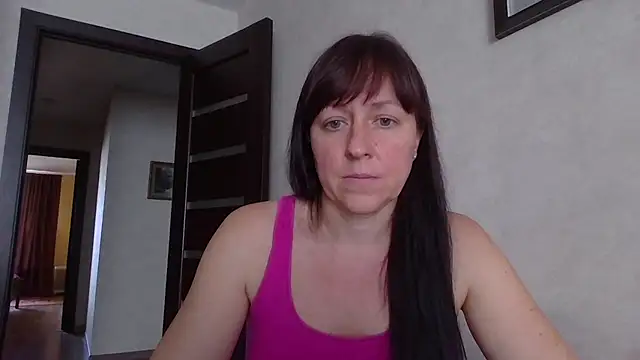 Snapshot of CarolinaReaperRed chatting on November 2025 10:30:01 AM CarolinaReaperRed online show from November 2025 10:30:01 AM