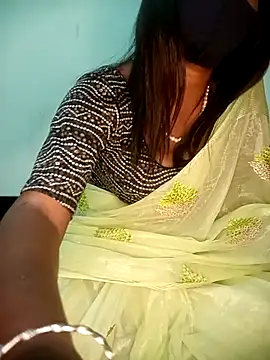 Queen janu1 online show from March 2025 09:40:02 PM