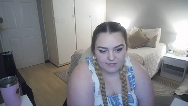 Neytjie online show from November 2025 06:12:01 PM