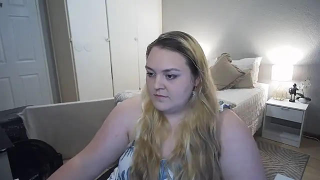 Neytjie online show from November 2025 06:08:01 PM