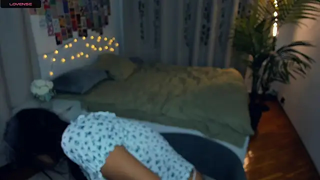 Snapshot of CharimgSabrina chatting on November 2025 06:23:01 AM CharimgSabrina online show from November 2025 06:23:01 AM