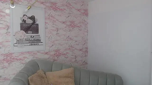 Snapshot of andrea_torres_t chatting on November 2025 12:53:02 PM andrea torres t online show from November 2025 12:53:02 PM