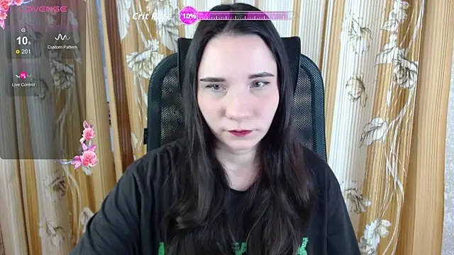 KateForLove online show from October 2025 12:04:02 PM