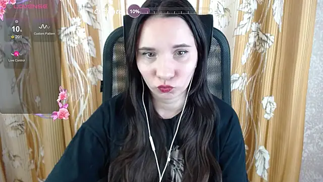 KateForLove online show from October 2025 01:04:02 PM