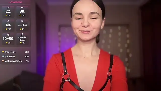 lanaloulou online show from October 2025 08:09:02 PM