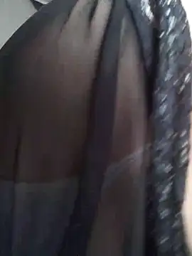 Sandra42 online show from December 2025 01:43:02 PM