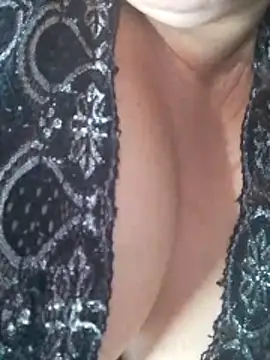 Sandra42 online show from November 2025 01:59:02 PM