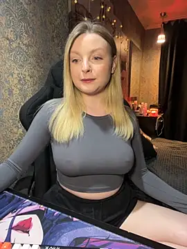 Lina ly online show from November 2025 09:07:01 PM