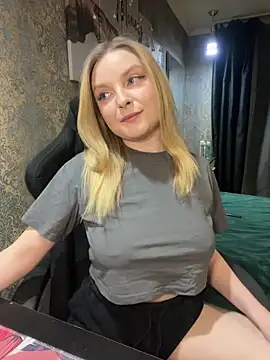 Lina ly online show from March 2025 08:03:02 PM