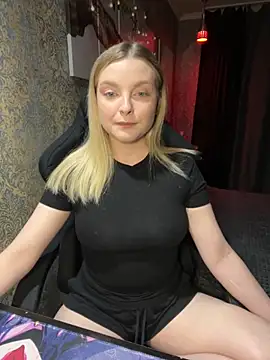 Lina ly online show from October 2025 09:05:01 PM
