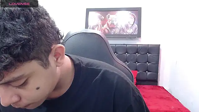 Snapshot of Alejandroo_22 chatting on March 2025 02:17:01 PM Alejandroo 22 online show from March 2025 02:17:01 PM