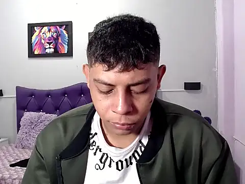 Snapshot of Alejandroo_22 chatting on October 2025 01:32:01 PM Alejandroo 22 online show from October 2025 01:32:01 PM