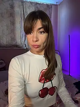 Snapshot of Mary_Kiitty chatting on January 2026 02:02:01 PM Mary Kiitty online show from January 2026 02:02:01 PM