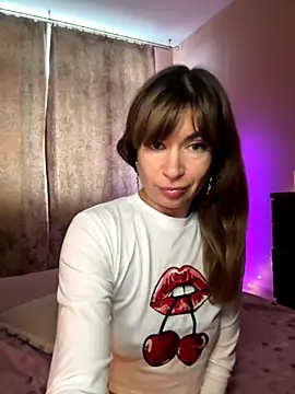 Snapshot of Mary_Kiitty chatting on October 2025 12:04:01 PM Mary Kiitty online show from October 2025 12:04:01 PM