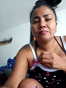 Ariana Rodriguez online show from November 2025 02:33:01 PM