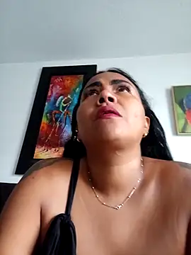 Ariana Rodriguez online show from October 2025 03:00:02 PM